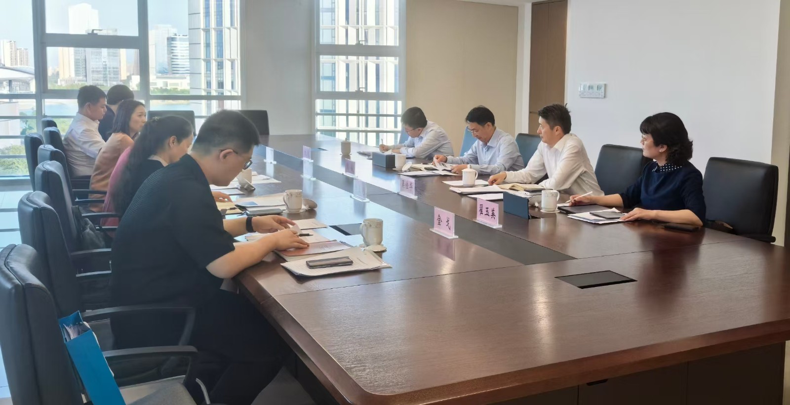 嘉定区常务副区长陆祖芳一行来通考察交流2.jpg